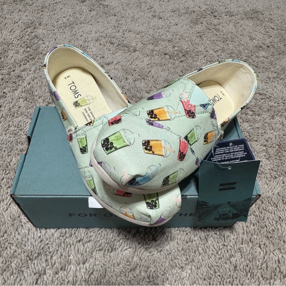 TOMS Green Matcha Boba Tea Print Shoes